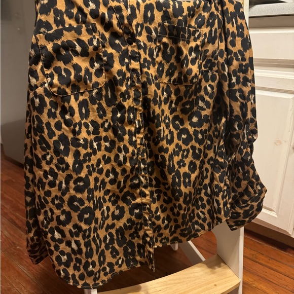 Button up animal print blouse long sleeve - Picture 10 of 10